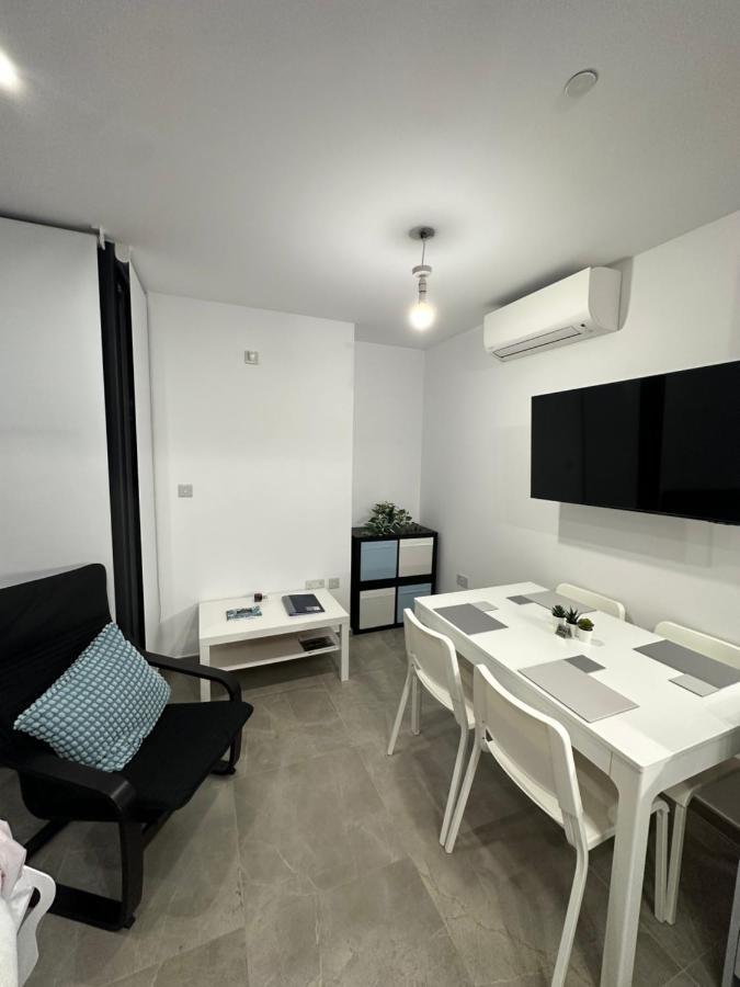 E1 Apartment High Level Sea View Gibilterra Esterno foto